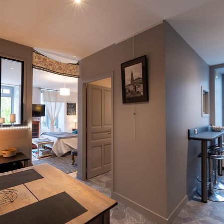 Chambre D Hote "Sous Le Clocher" Saint-Léonard-de-Noblat Esterno foto
